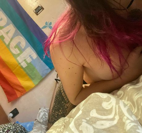 naamah of ポルノ女優 写真