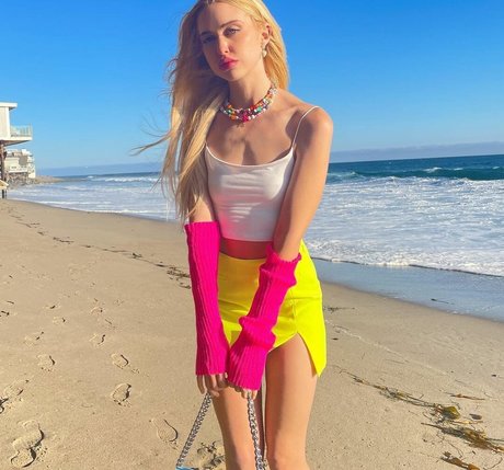 Chloe cherry Oben ohne OnlyFans