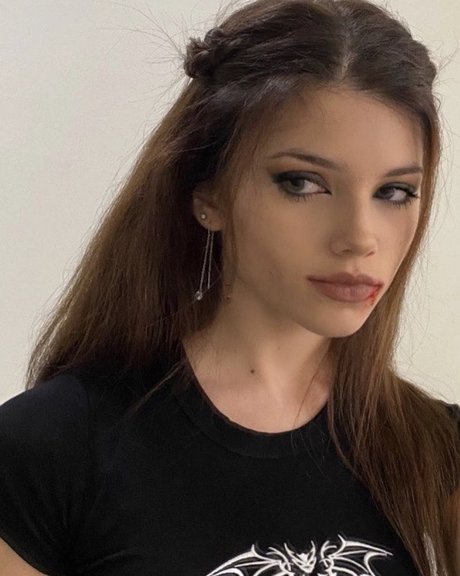 Grinchie OnlyFans Porno