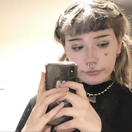 Tinyfawnn Profilbild