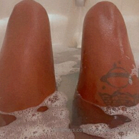 The banana queen OnlyFans Nacktbilder