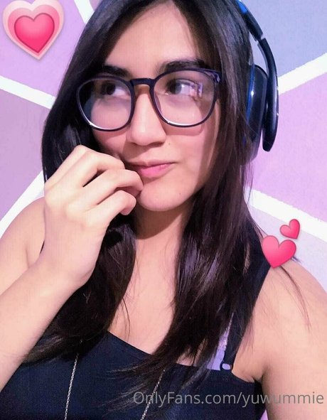 Yuwummie Gratis OnlyFans Inhalte