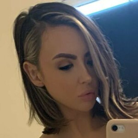 Bouxxx Nacktbilder OnlyFans geleakt