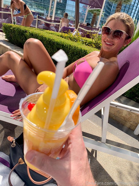 BambiIsTired Strip OnlyFans