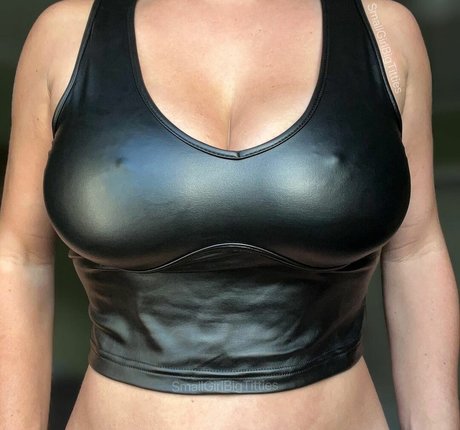 SmallGirlBigTitties OnlyFans Porn Nackt