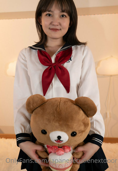 Japanese Cutie Next Door 