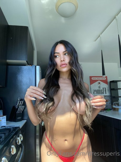 Dress Up ERIS Neuer OnlyFans Leak