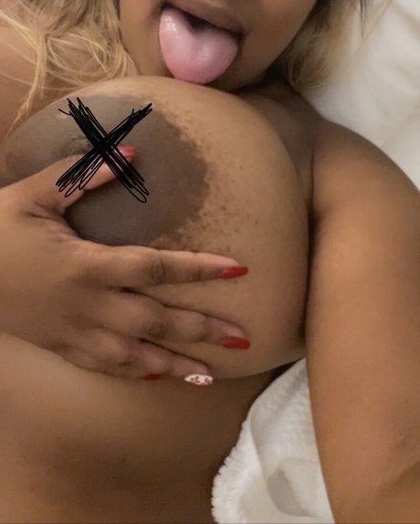 billiondollarboobs OnlyFans Striptease