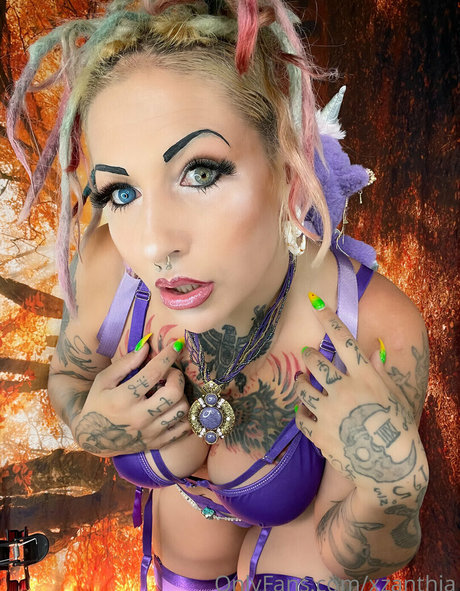 Xzanthia OnlyFans Strip