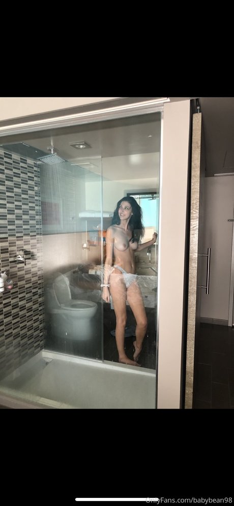 AmbryDear_ OnlyFans Leak