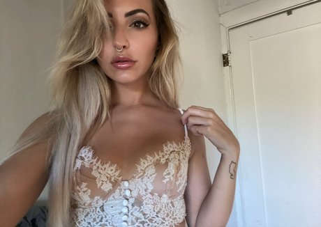 Miss angeliquew Nacktbilder von OnlyFans