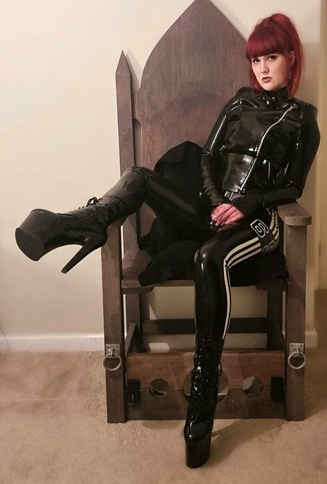 MisuEevee OnlyFans Inhalte