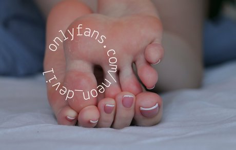 neon paws OnlyFans Nacktbilder