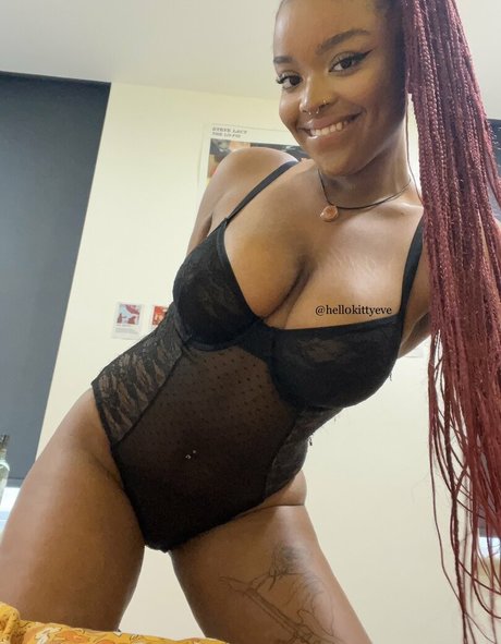 Hell0kittyevie Leaks von Nacktbildern auf OnlyFans