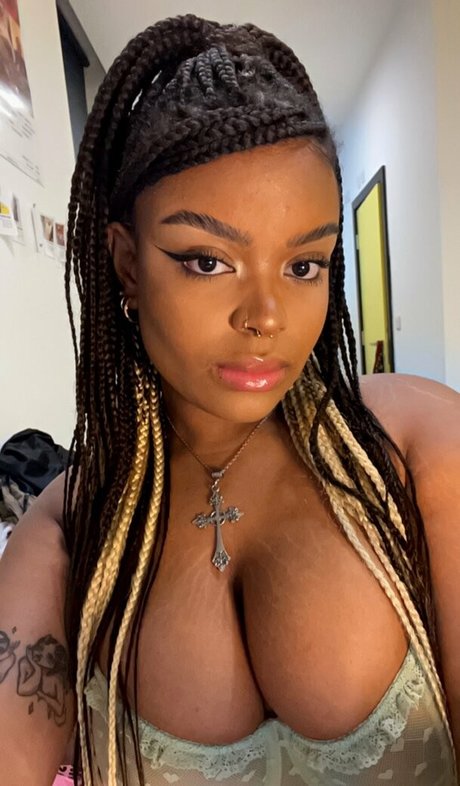 Hell0kittyevie OnlyFans XXX