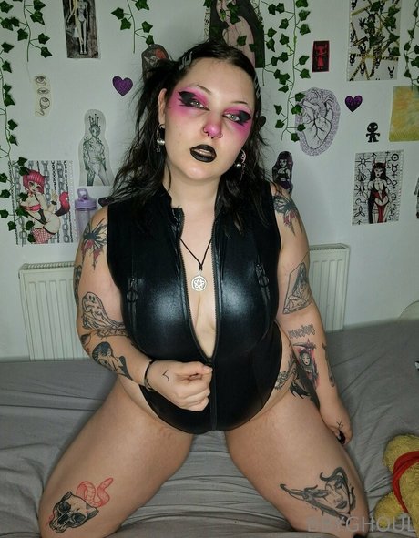 babyghoulbunda OnlyFans Model Bilder