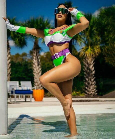 Melany Fernandez OnlyFans nackte Brüste