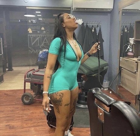 leonorbr29 OnlyFans explizite Inhalte