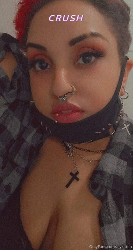 raeraejiggles Leaks von Nacktbildern auf OnlyFans