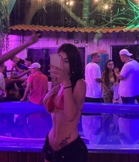 Beatriz Borelli Neue geleakte OnlyFans-Inhalte