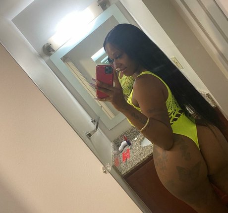 Bubbleazzasia OnlyFans-Pornos