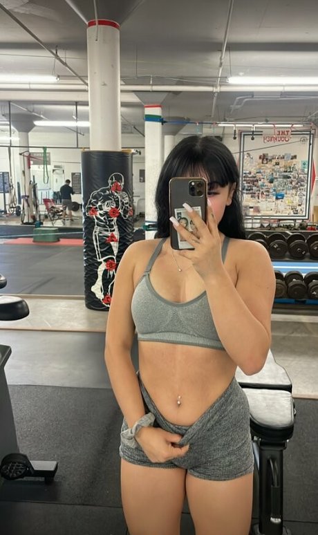 vnikolee OnlyFans Lesbisch