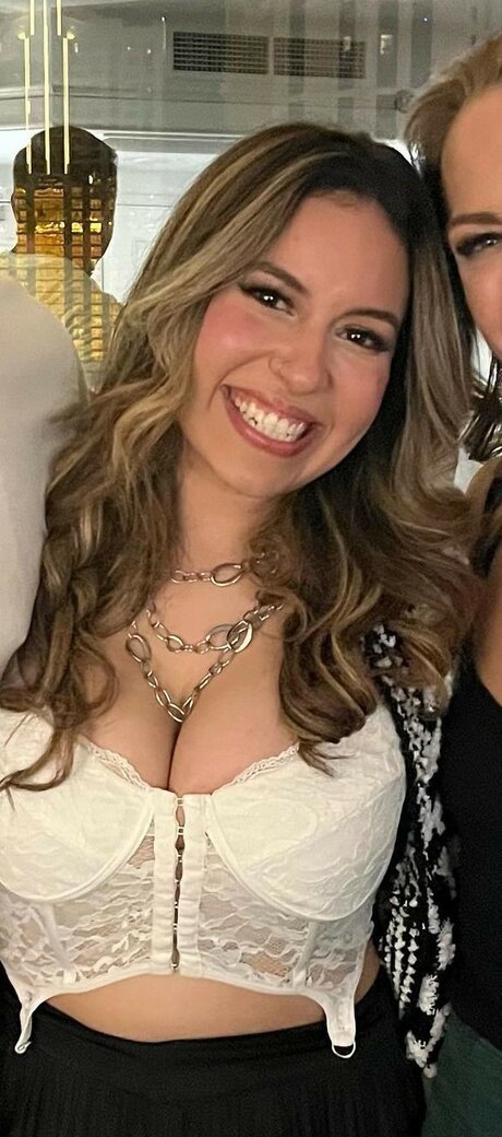 Larissa Cambusano OnlyFans-Seite