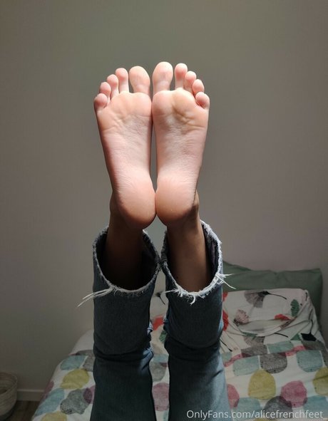 alicefrenchfeet OnlyFans Nacktbilder geleakt