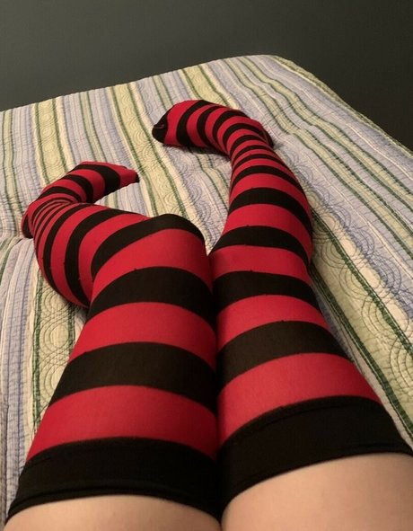 Daramgar OnlyFans Model Bilder