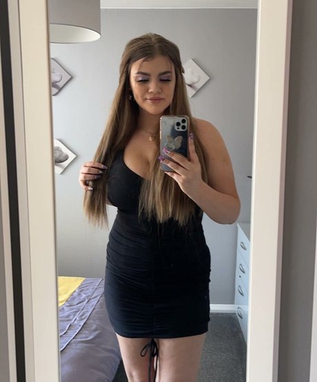 Molly Georgia Leach Nacktbilder von OnlyFans geleakt