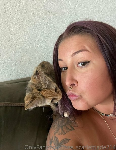 free scarlettjade214 OnlyFans Leak