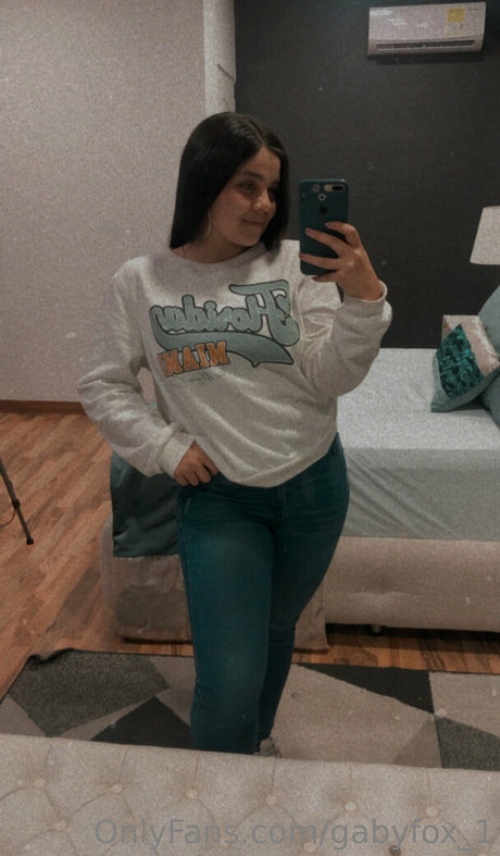 gabyfox 1 OnlyFans Lesbisch