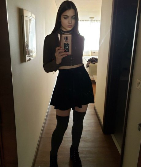 Dumbeddowndinosaur OnlyFans-Model