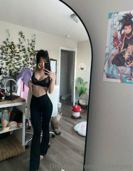 cloudrosies OnlyFans Gratis-Inhalte