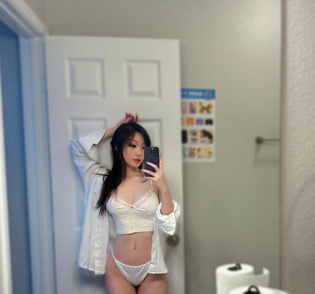 cloudrosies OnlyFans Leak