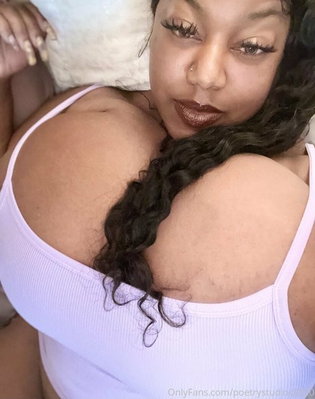 poetrystudios2020 OnlyFans Nacktbilder