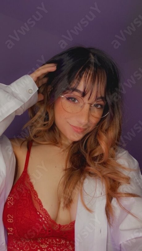 Maya ASMR Bilder OnlyFans