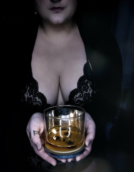 eiramaroonfree OnlyFans Bilder