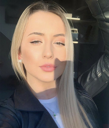 Barbielari Nacktbilder von OnlyFans geleakt