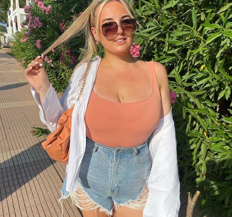 Olivia D Nacktbilder geleakt