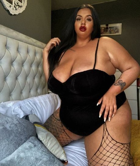 meg bxxx OnlyFans Brüste Bild