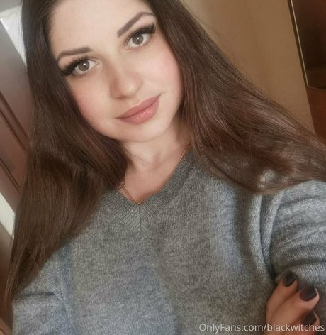 adelinaroccos OnlyFans Sextape