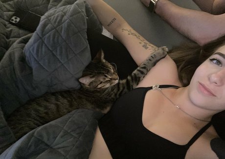 ravengonewildfree OnlyFans Bilder