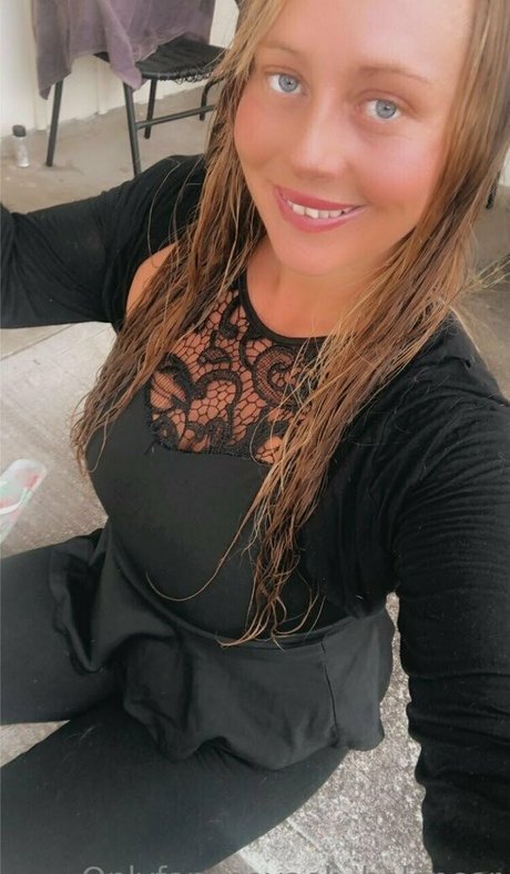 nevaehbalancer Nacktbilder geleakt OnlyFans geleakt