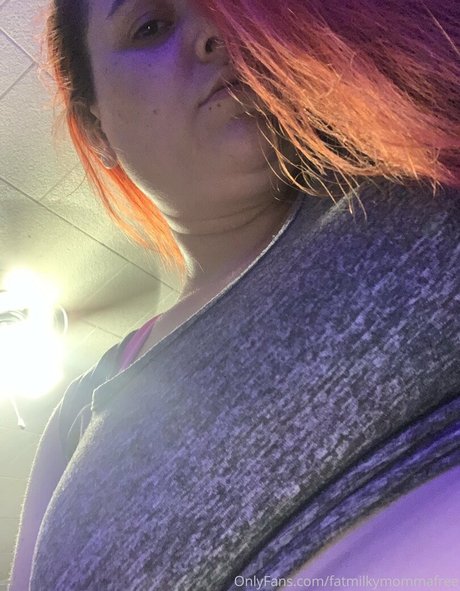 fatmilkymommafree Füße OnlyFans