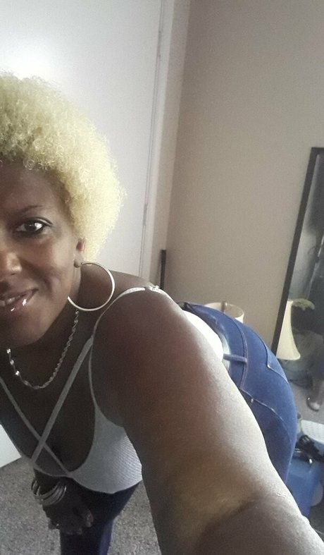 msphat70 OnlyFans nackte Brüste