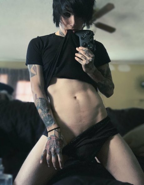 xxchrissdecemberxx OnlyFans Leak