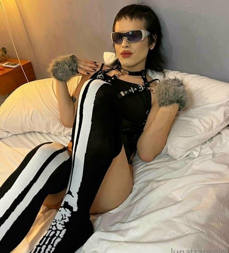 lunatransgirl OnlyFans-Creator