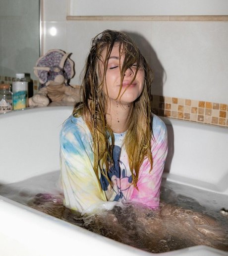 Alison Wonderland Only ...