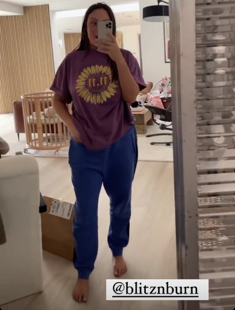 Charlotte Crosby Titten OnlyFans